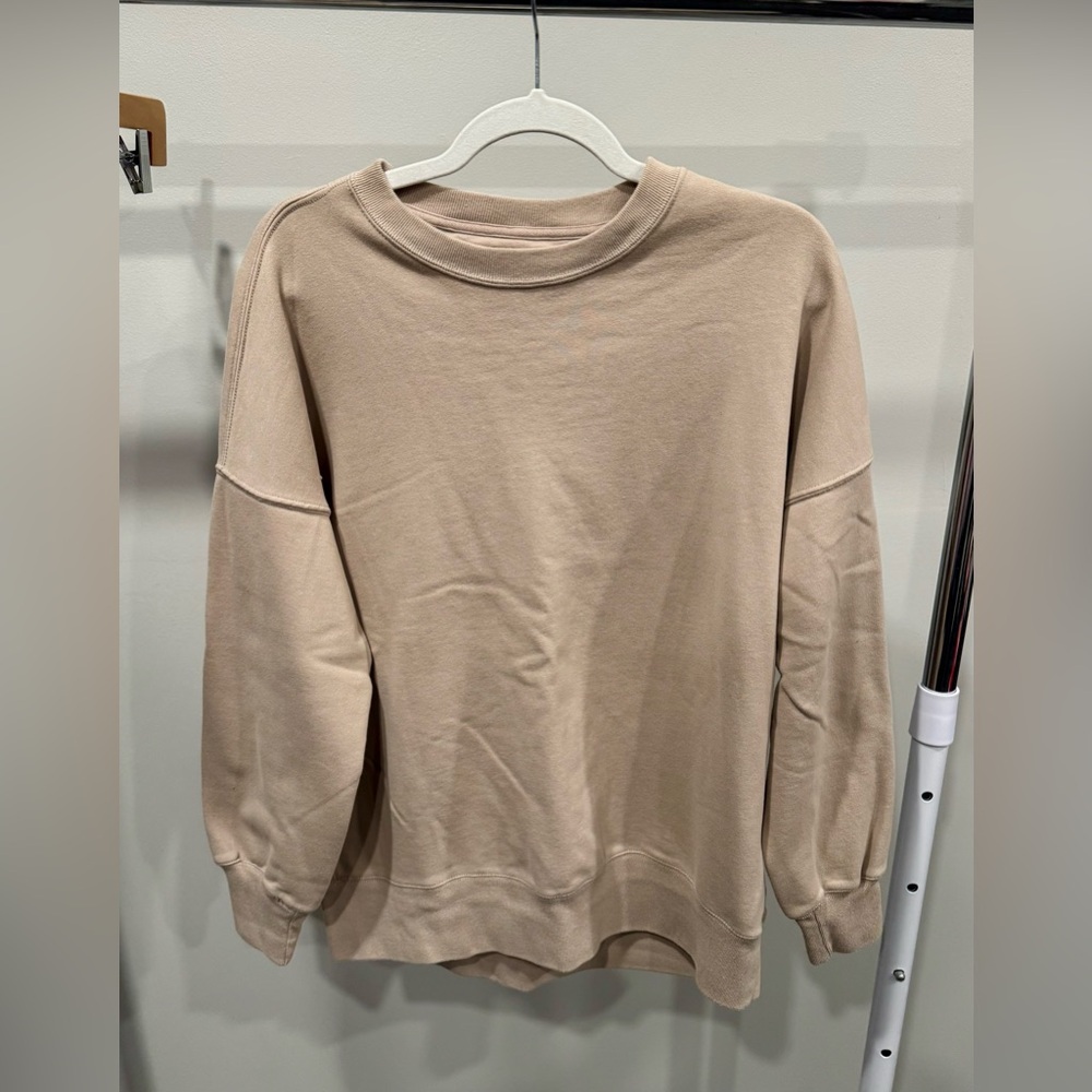 Abercrombie & Fitch Women’s Tan Crewneck Sweatshirt